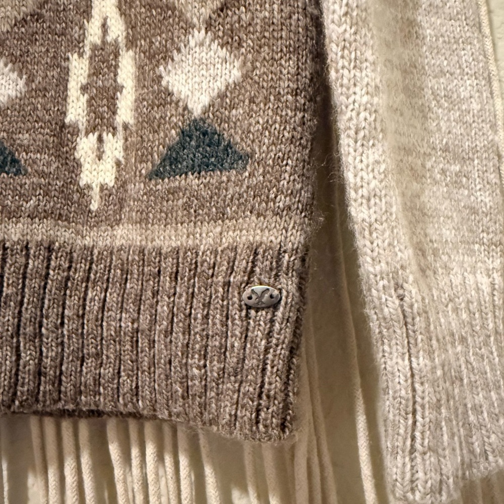 American Eagle Taupe & Brown Wool Sweater – Cozy Patterned Knit Pullover‎ Small - Picture 3 of 3